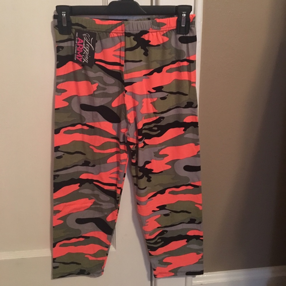 Blazin orange camo capris