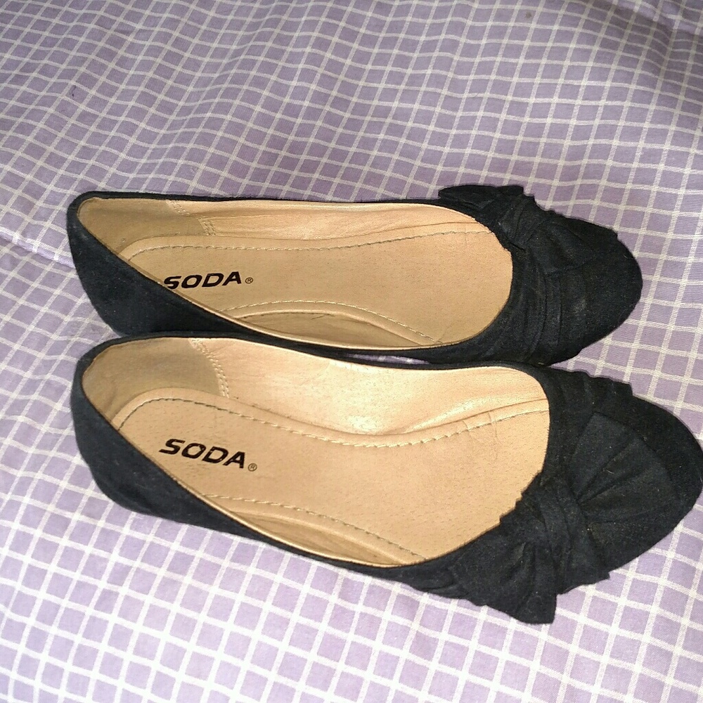 Black flats!