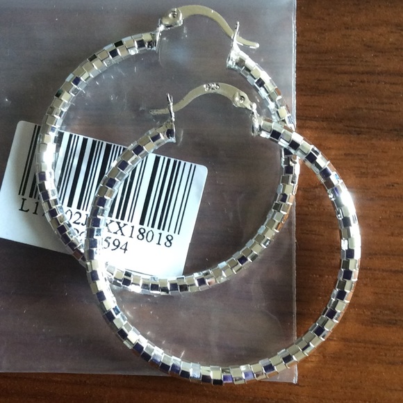 Sale! NWT 925 Silver pixelated hoop earrings - Picture 2 of 4