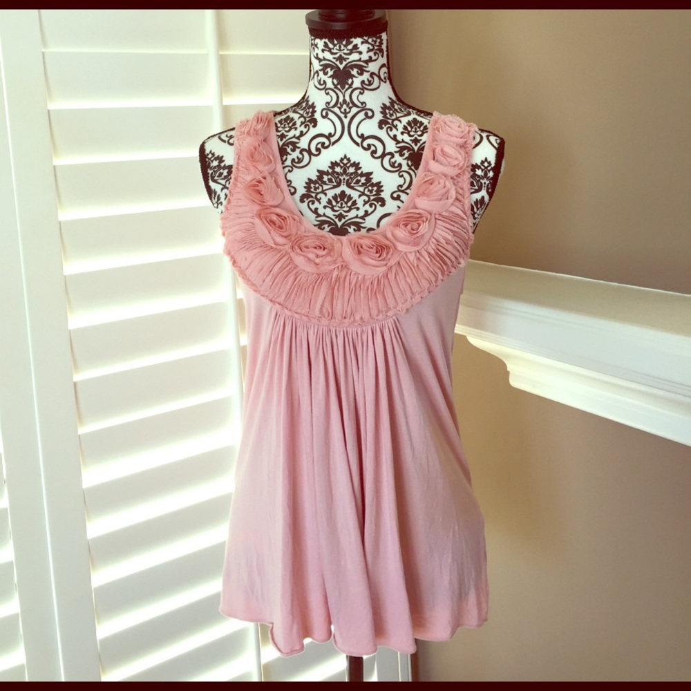 Sleeveless Top - Picture 1 of 5