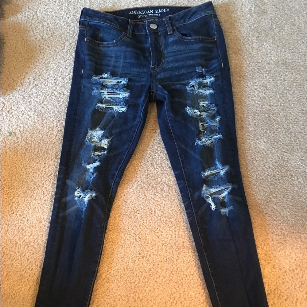 American Eagle Outfitters ripped skinny jeans
