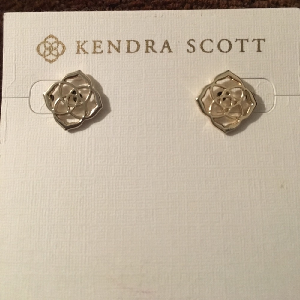 Kendra Scott signature earrings