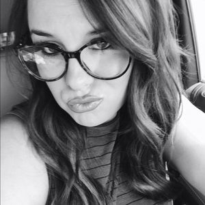 Meet your Posher, Meagan