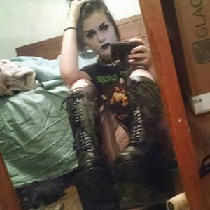 Meet your Posher, Elizabeth