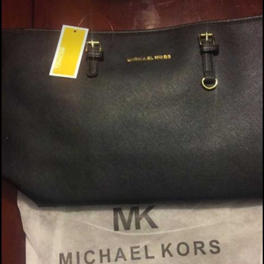 MK tote bag ❤️SOLD ❤️