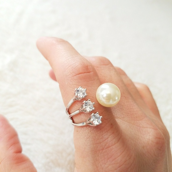 ☝️LEFT! 5Rated!Cubic Zirconia and Pearl Ring - Picture 6 of 7