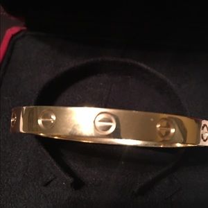 Love gold bangle bracelet!