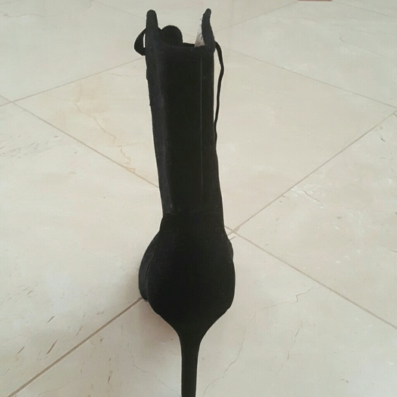 BCBG Generation Black Suede Boots-Size 11 - Picture 4 of 8