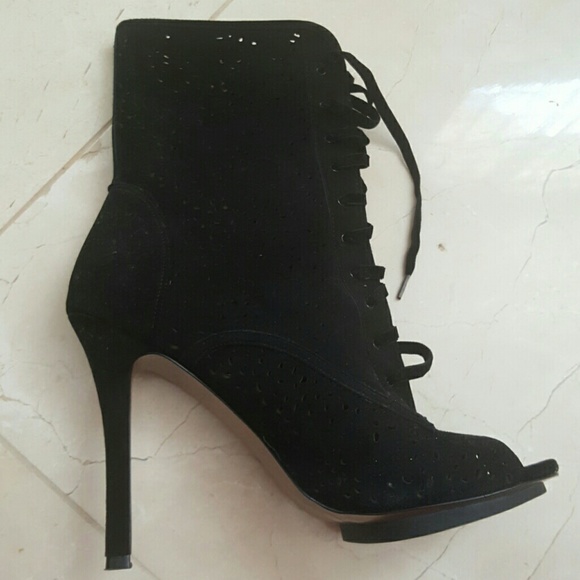 BCBG Generation Black Suede Boots-Size 11 - Picture 5 of 8