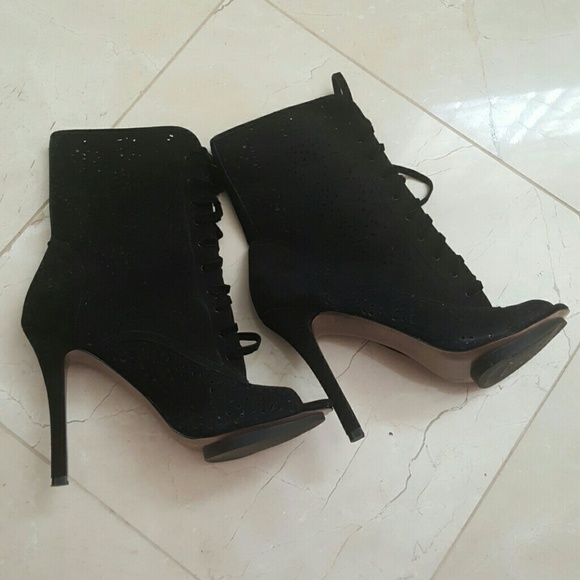 BCBG Generation Black Suede Boots-Size 11 - Picture 6 of 8