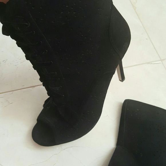 BCBG Generation Black Suede Boots-Size 11 - Picture 7 of 8