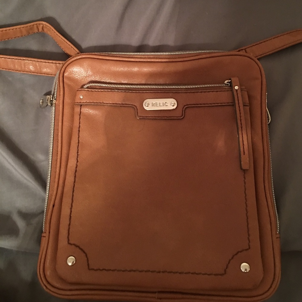 Relic Cross body Purse!