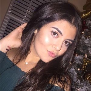 Meet your Posher, Mira