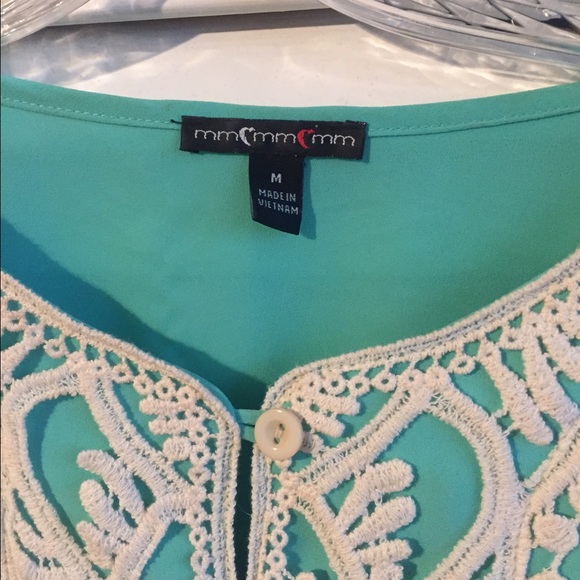 Blouse - Picture 2 of 2