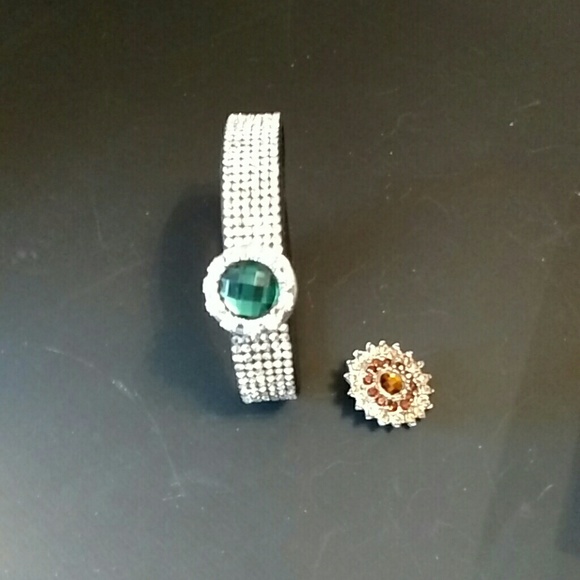 Interchangeble snap bracelet with two  snaps - Picture 2 of 2