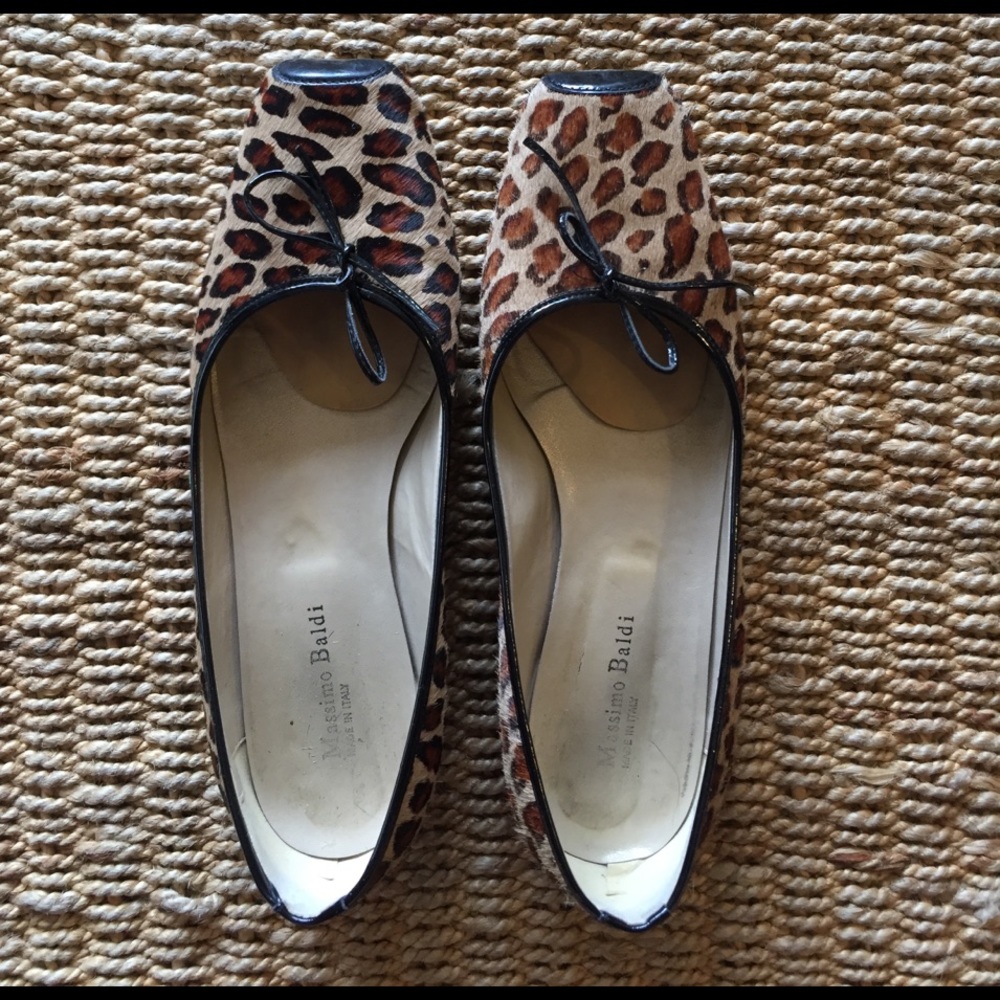Leopard print flats