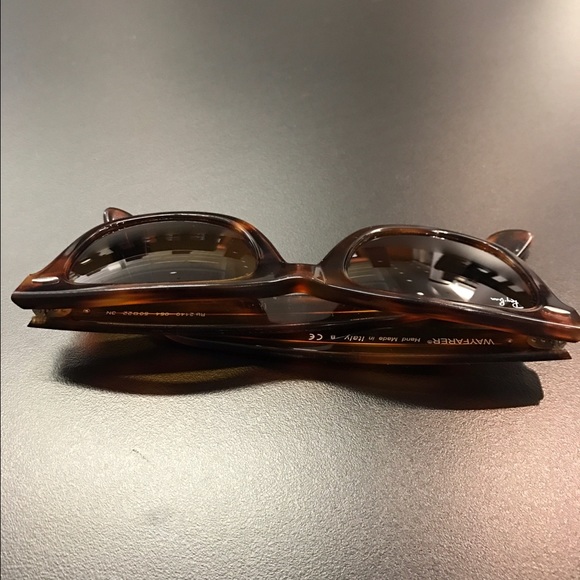 Classic Ray Bans sunglasses in tortoise - Picture 2 of 4