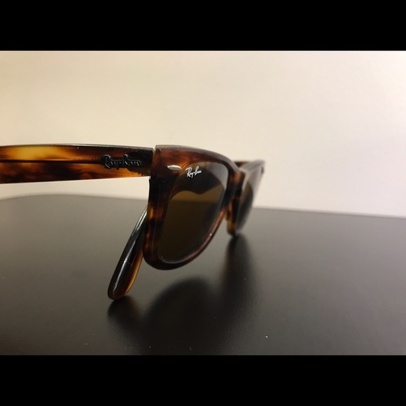 Classic Ray Bans sunglasses in tortoise - Picture 4 of 4