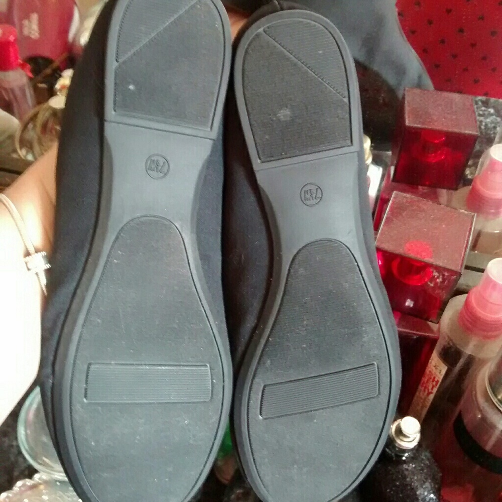 Flats - Picture 2 of 2