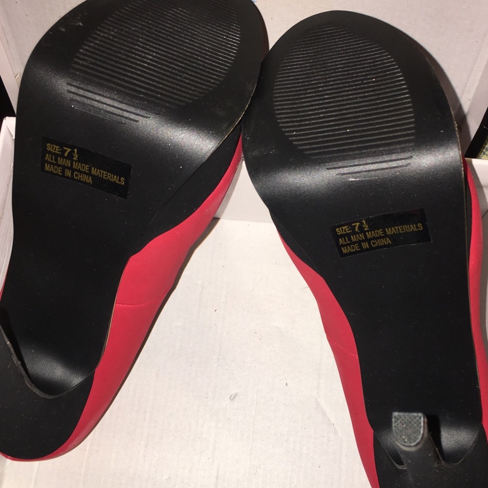Qupid Ravish Red pumps - Picture 5 of 5