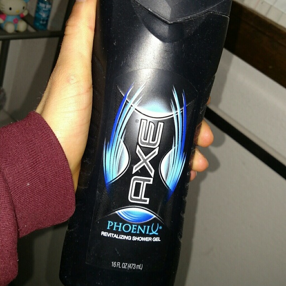 Bathroom essentials - Picture 5 of 5