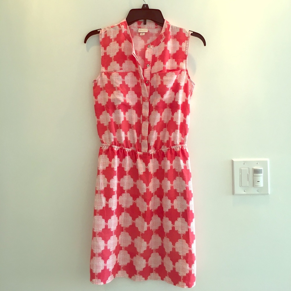 Coral and white sleeveless shirt dress