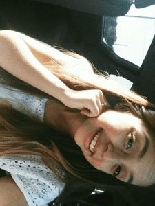 Meet your Posher, Iris