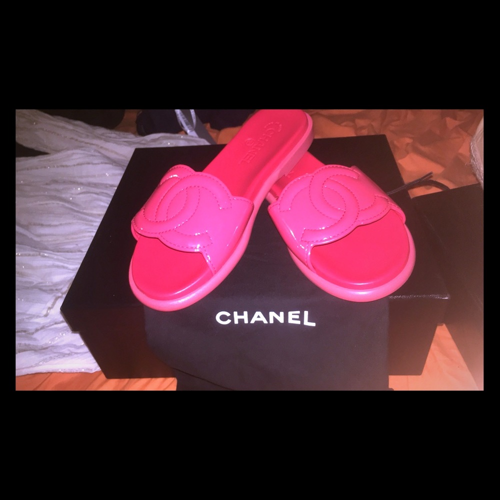 Size 8.5 Hot Pink Chanel Slippers