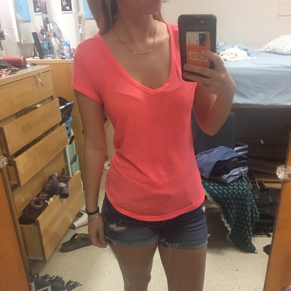 American eagle vneck