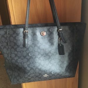 New without tags Coach Tote (Optional Diaper Bag)