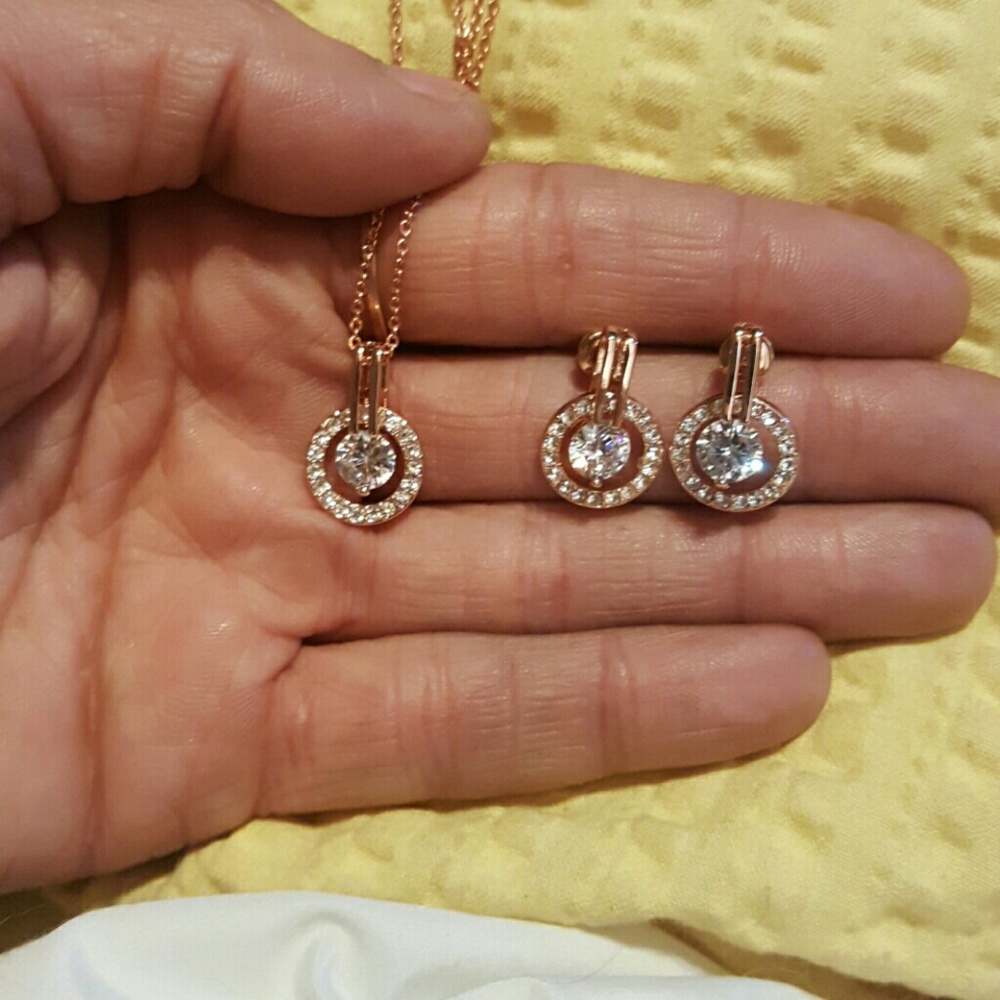 Rose Gold Necklace & Earring Set