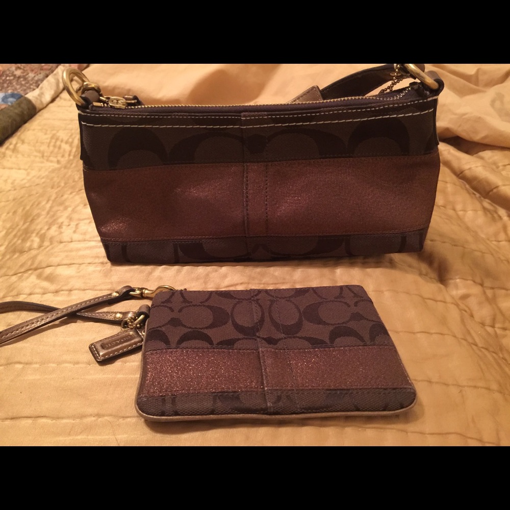 Coach 👑 Purse and Wristlet