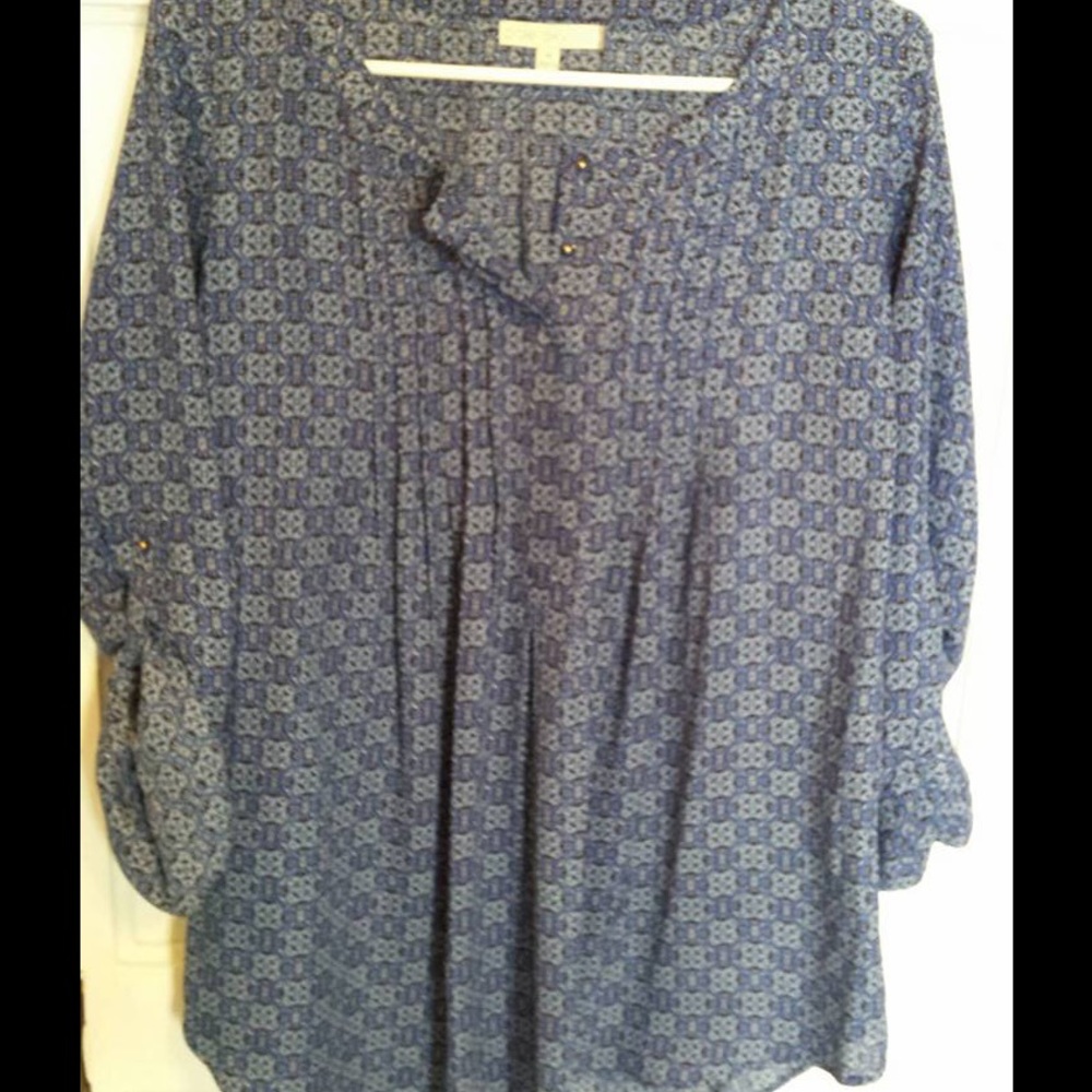 Stitch Fix Pale Sky lightweight flowy blouse Med