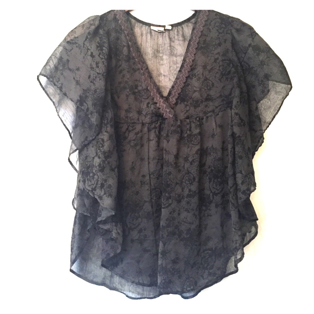 Mudd Sheer Gray Sleeveless Blouse w Rose Design