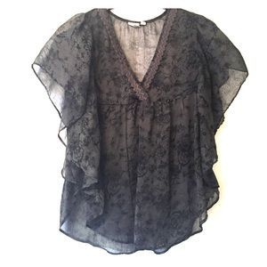 Mudd Sheer Gray Sleeveless Blouse w Rose Design