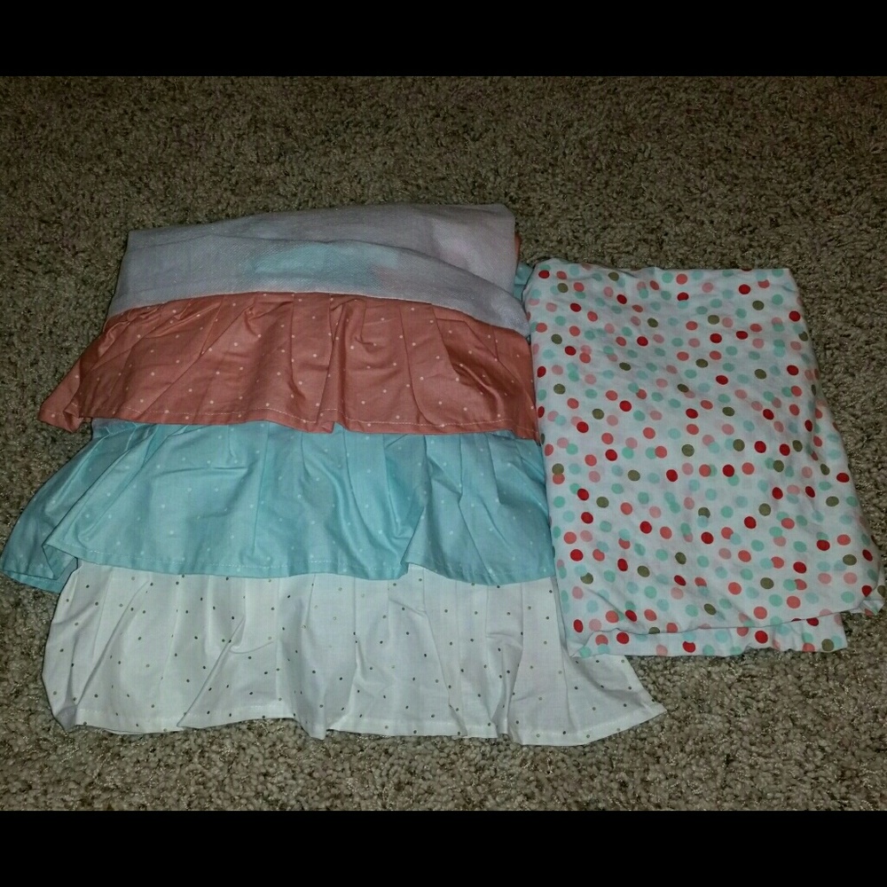 Baby Girl Crib Set (Sheet & Skirt)