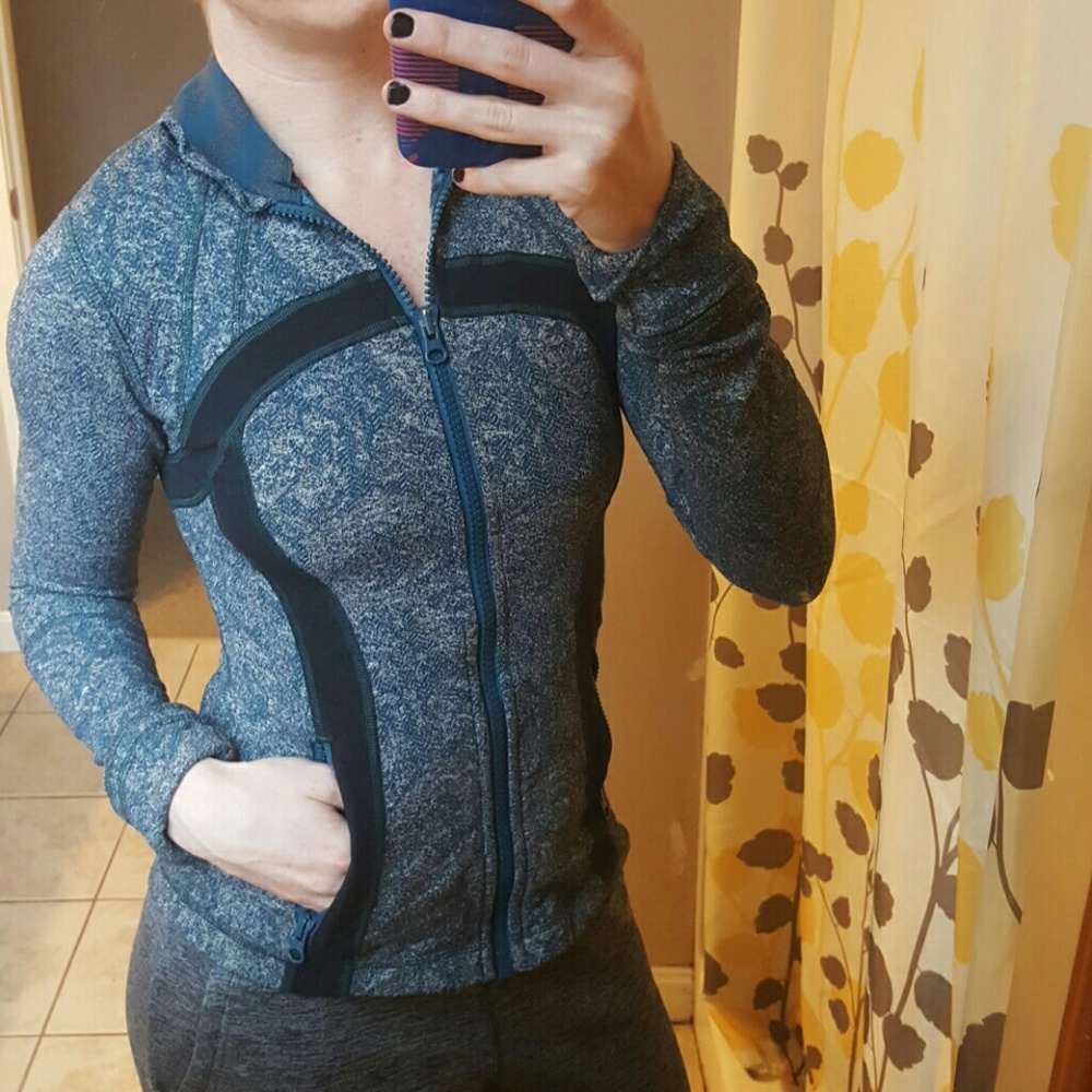 Rare lululemon zipup