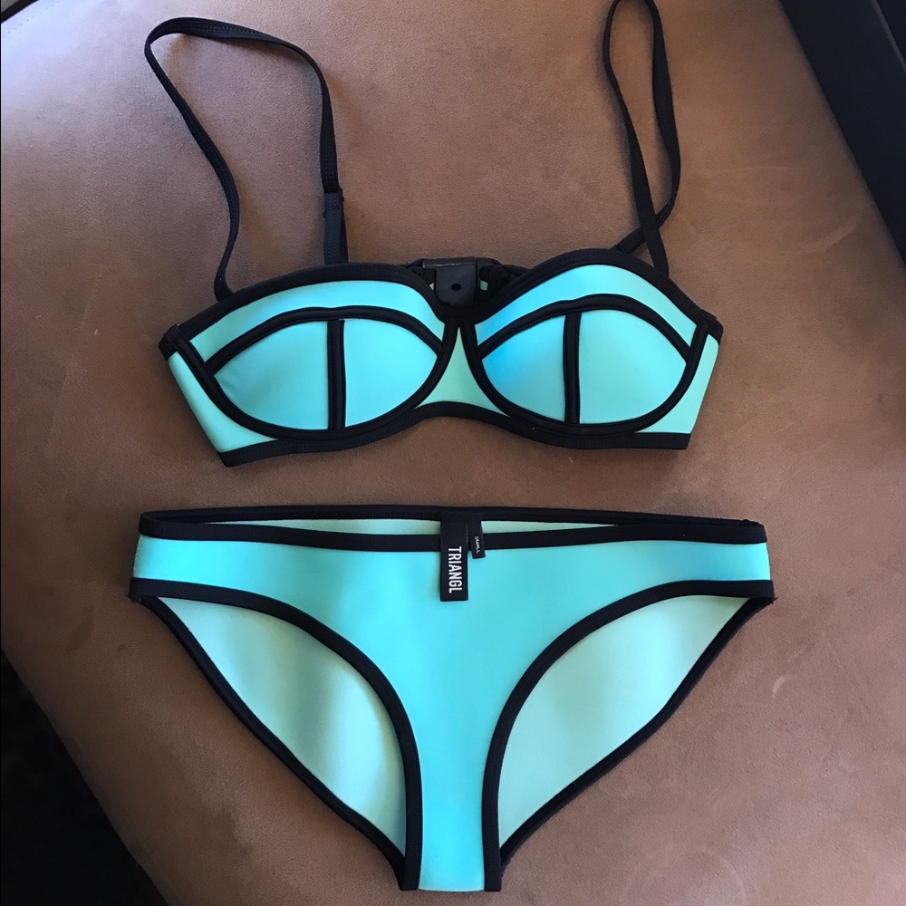 Triangl Bikini