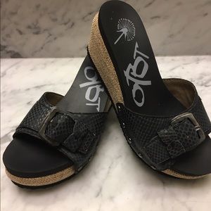 OTBT Dundy wedge sandal