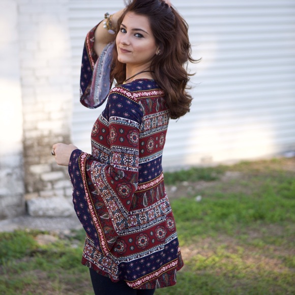 mandala belle sleeve long sleeve top - Picture 2 of 3