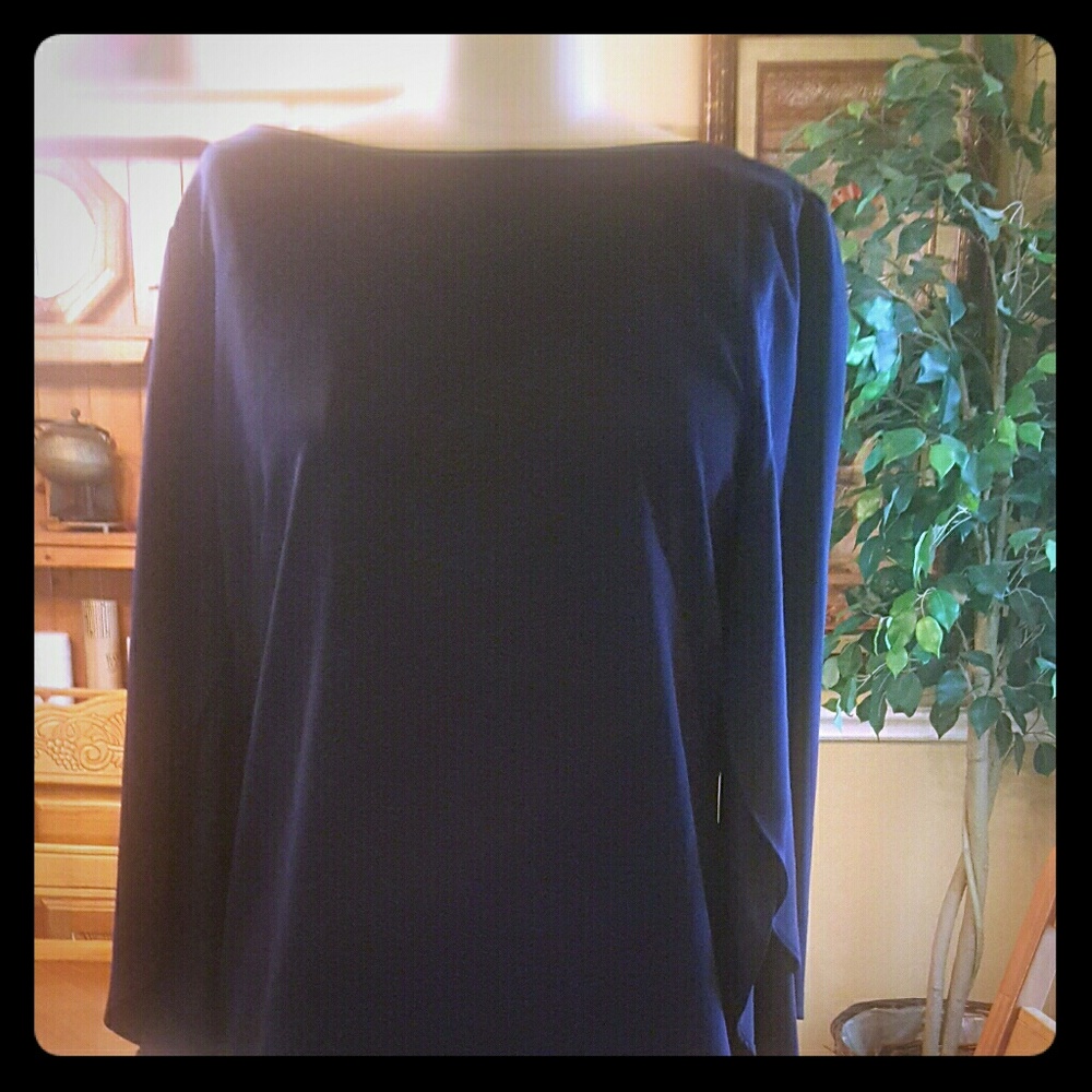 Tahari Dress Size 4. NWOT