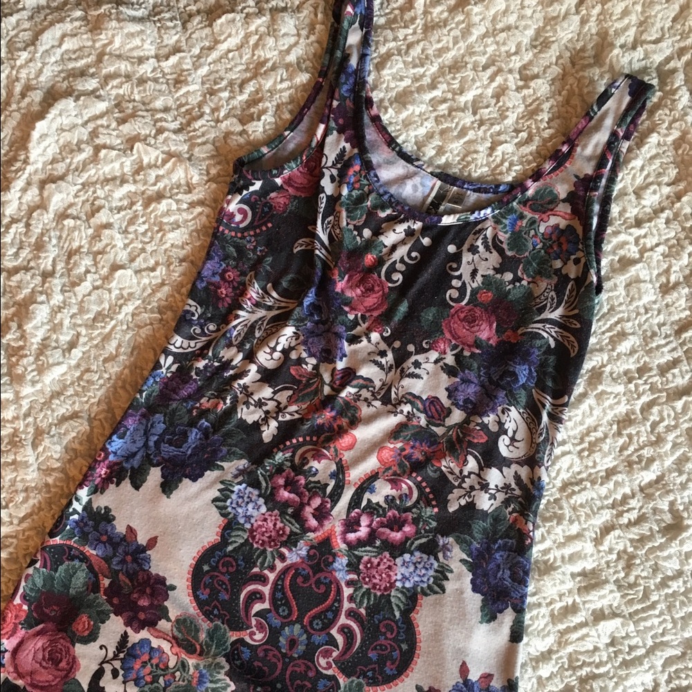Flowered tank top from Buckle.