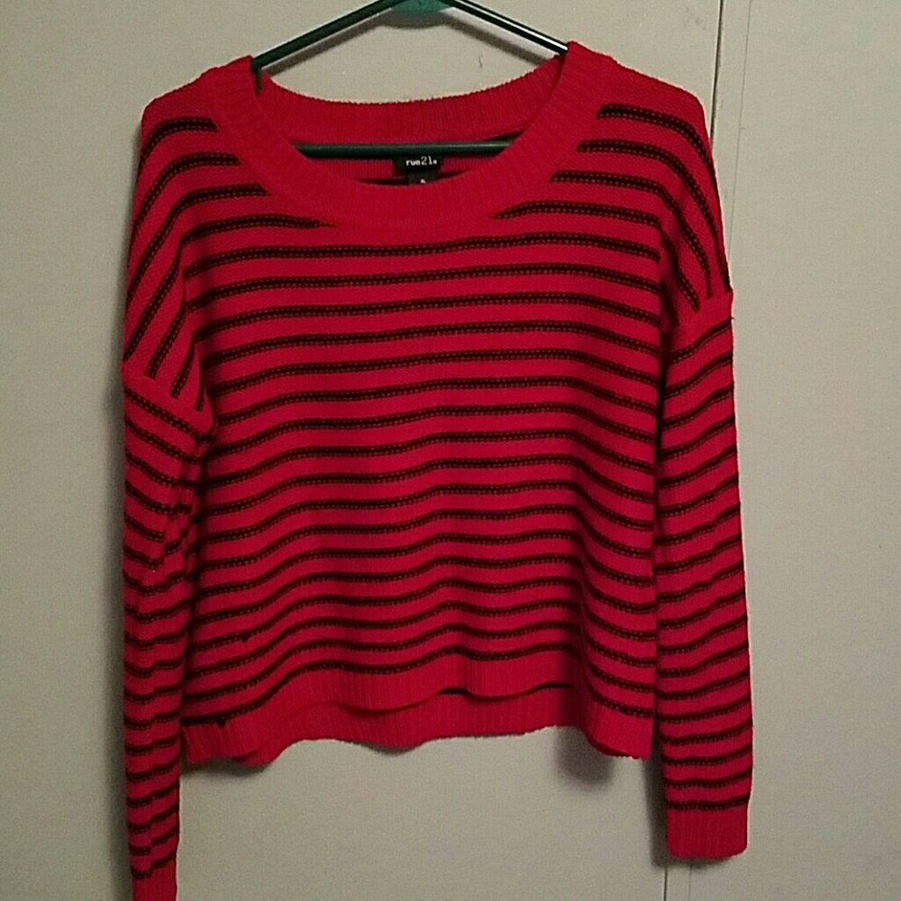 Cropped sweater