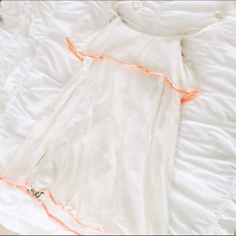 🌸 ⛔️SOLD Floral Embroidery Sun Dress ☀️💖 - Picture 5 of 7