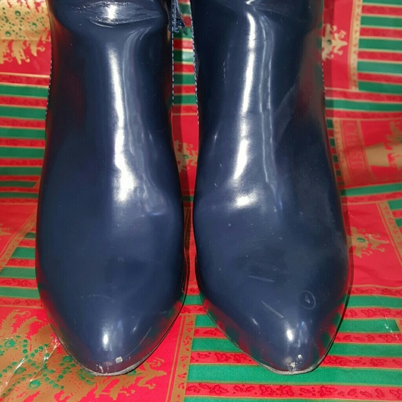 Betseyville Jolt navy 6.5 M faux leather ankle - Picture 3 of 4