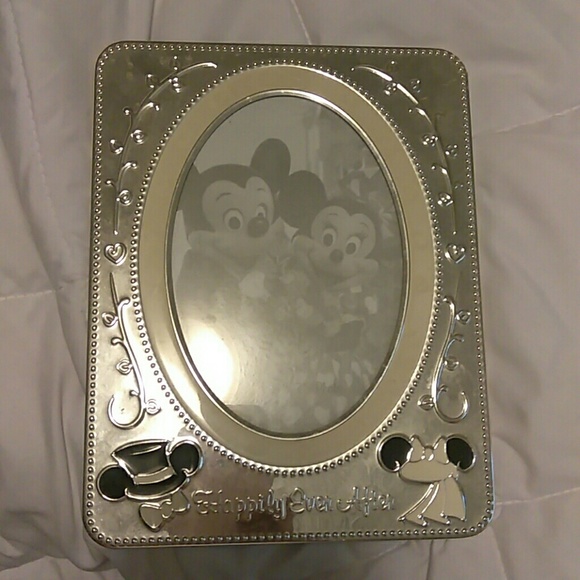 Disney Frame - Picture 1 of 3