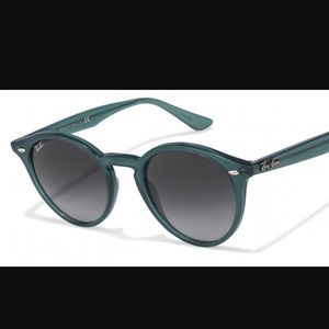 NWOT Ray Ban Round Sunglasses
