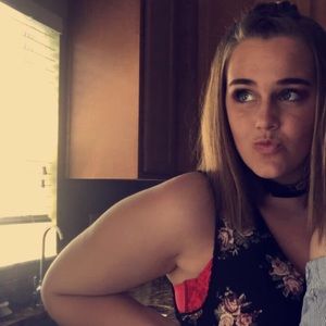 Meet your Posher, Abbie