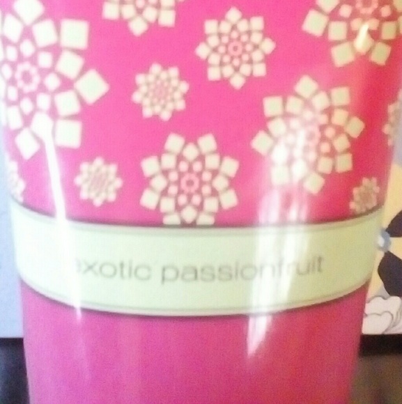 Mary Kay Body Lotion - Picture 3 of 3