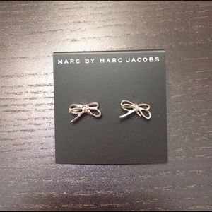 NWOT Marc by Marc Jacobs Bow Earrings in Silver